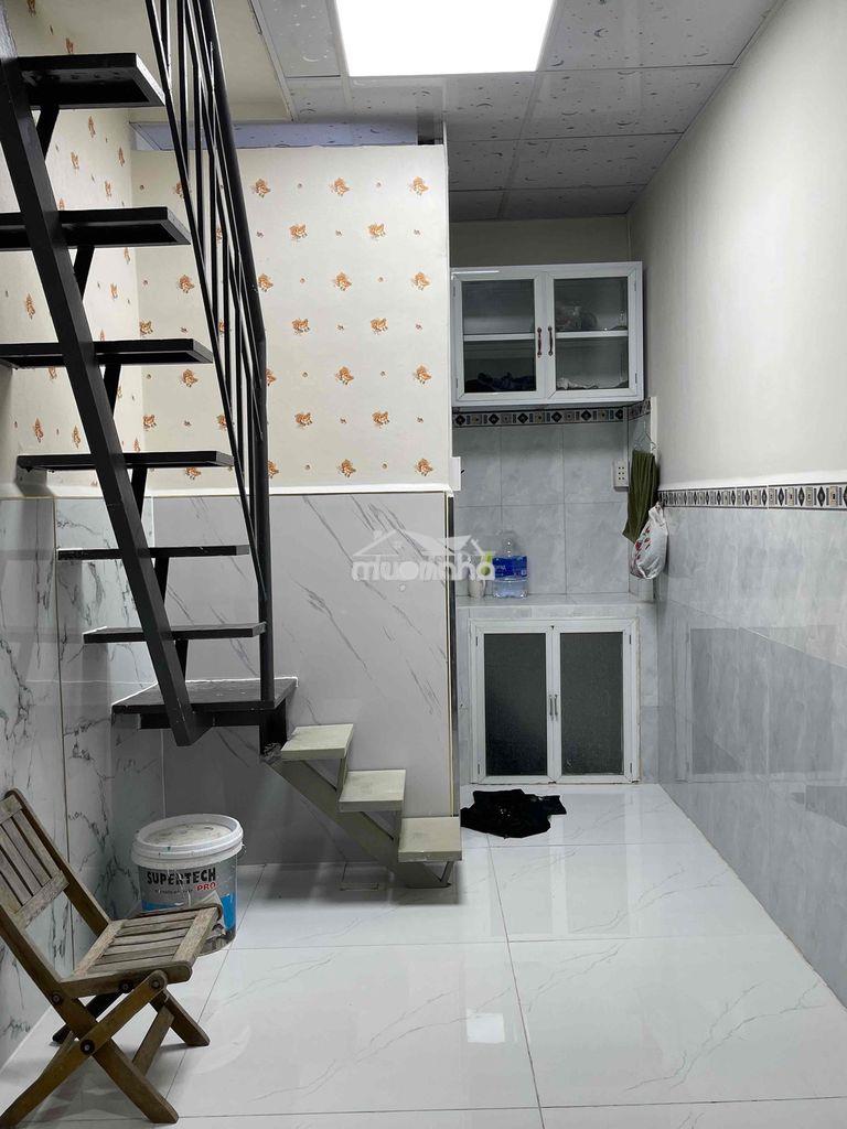 Bán nhà 2 tầng vào ở ngay. hẻm rộng 2.5m gần đường nguyễn tất thành. - 3