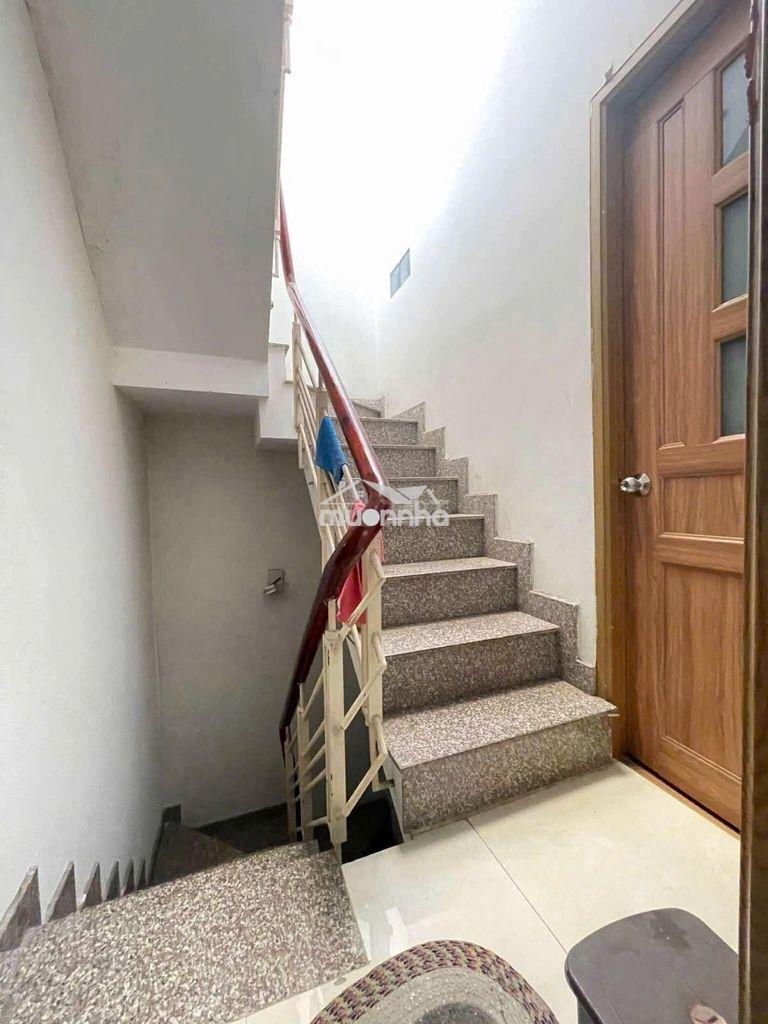 Ng tiểu la,ngang 4,4m 4tầng,4pn,vuông vức,ko lộ giới,có thu nhập tốt - 4