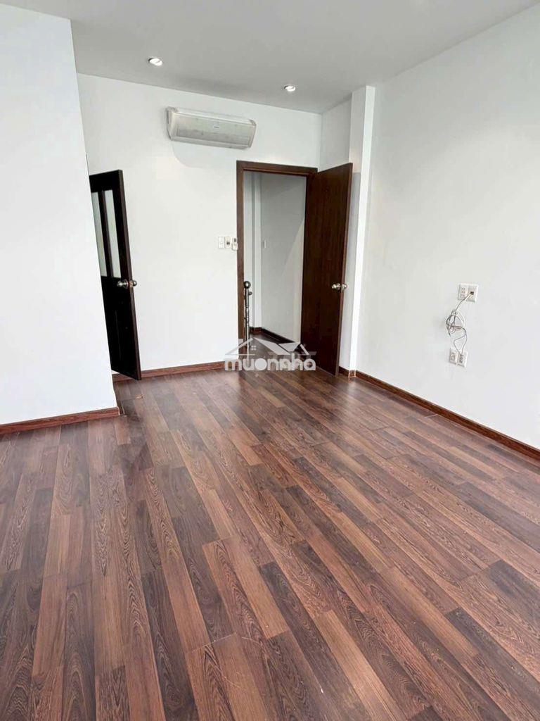 Nhà 2 phòng máy lạnh sát đầm sen
