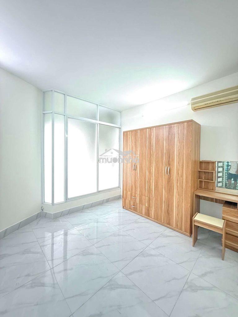 Nhà riêng, 3 tầng×53m2. ngang lớn, vài bước chân ra đường nhựa 2 ô tô - 4