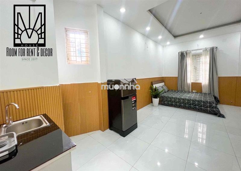 Studio cửa sổ trời — ngay bờ kè trường sa hoàng sa quận 3