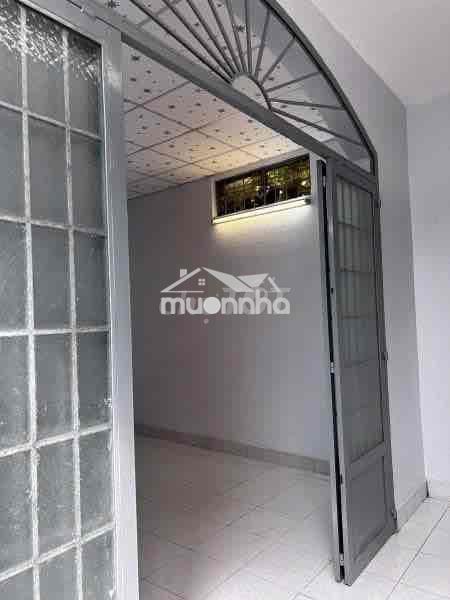 Bán nhà đang được thuê 4,6tr/ tháng tân phú trung 110m2 850tr shr