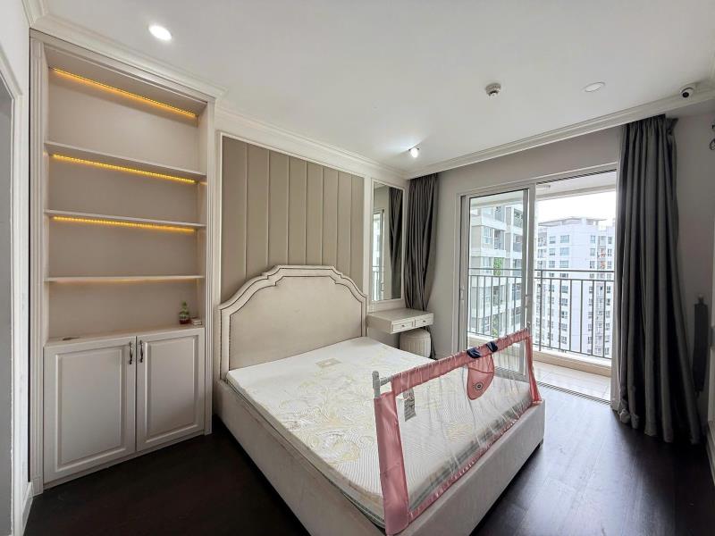Hot! hạ giá bán căn 3pn+2wc 103m2 view đông nội khu cực đẹp. sẵn nội thất đầu tư để ở