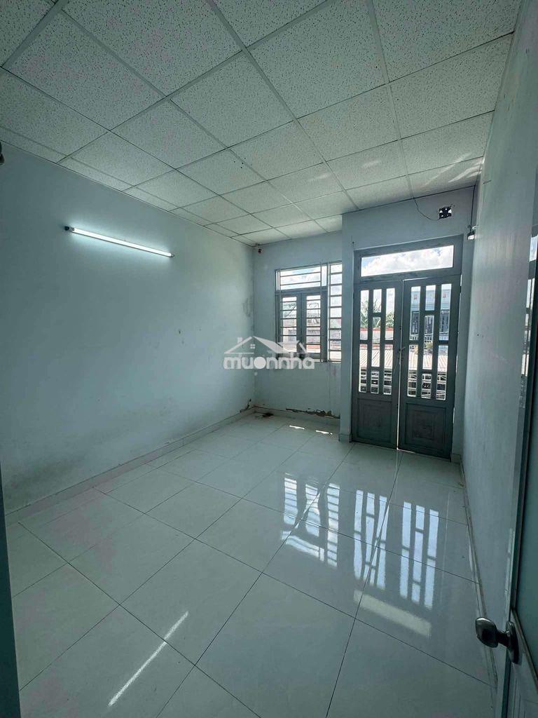 Bán nhà (3,5x15), trệt, 1 lầu, 2pn, đường 3m, trung đông 12, hóc môn - 3
