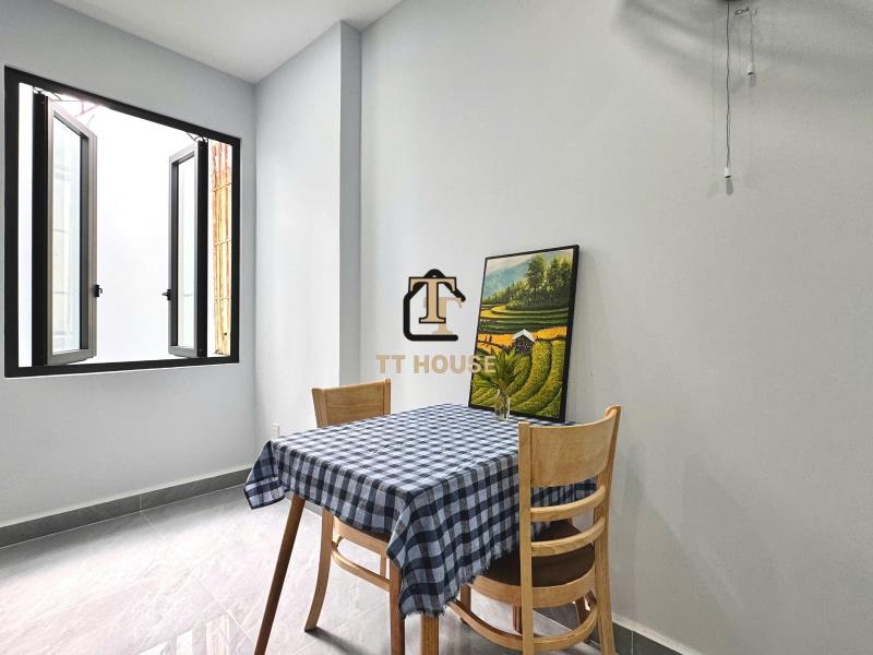 Studio tách bếp - máy giặt riêng - nội thất setup sẵn chỉ vào ở - hầm xe thang máy - vị trí đẹp ngay học viện cán bộ - xung quanh nhiều tiện ích - 3