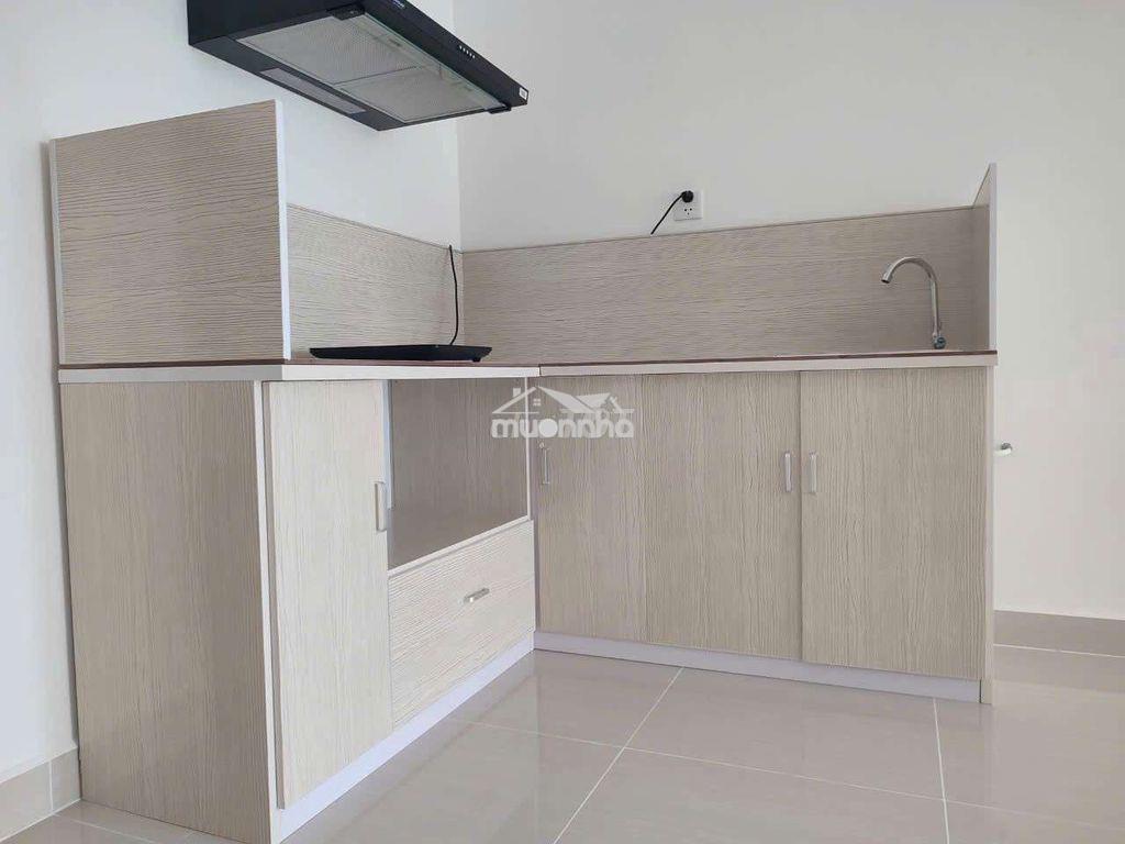 Căn góc 3 phòng ngủ, 2 toilet, mới. có bếp, rèm . - 2