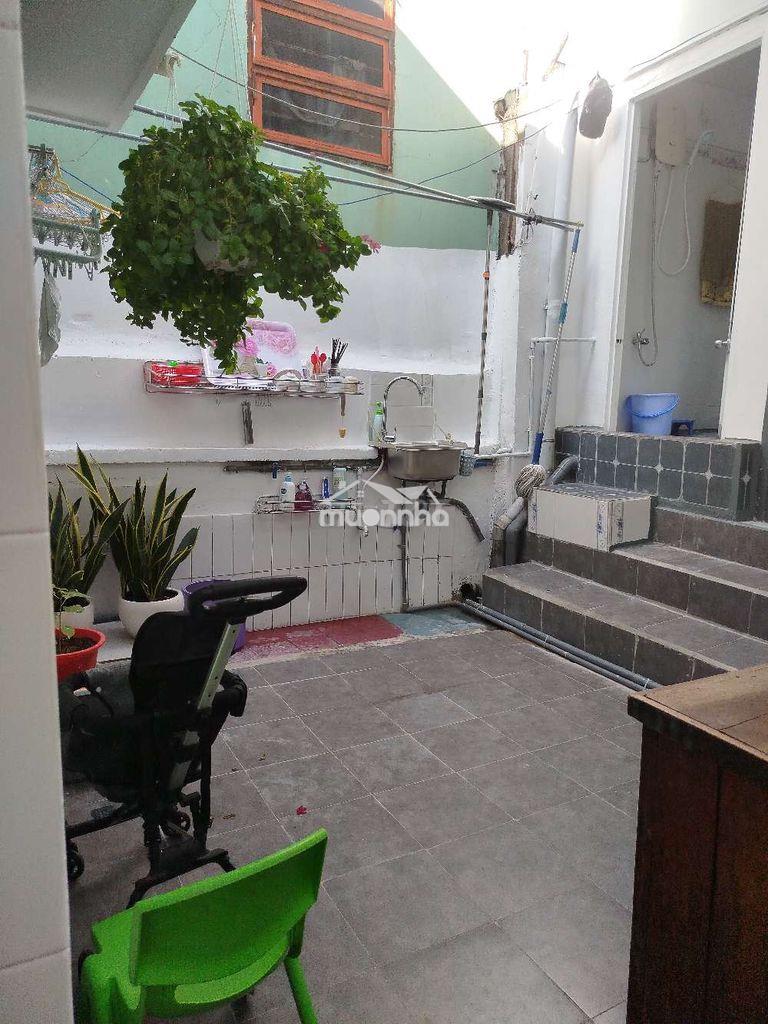 Phòng có ban công, cửa sổ thoáng mát – không gian sống lý tưởng - 3