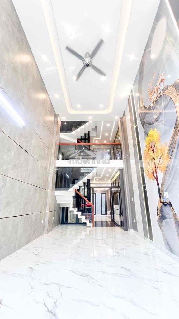 Nhà thang máy 5 tầng, sân thượng - đường 6m - đầm sen
