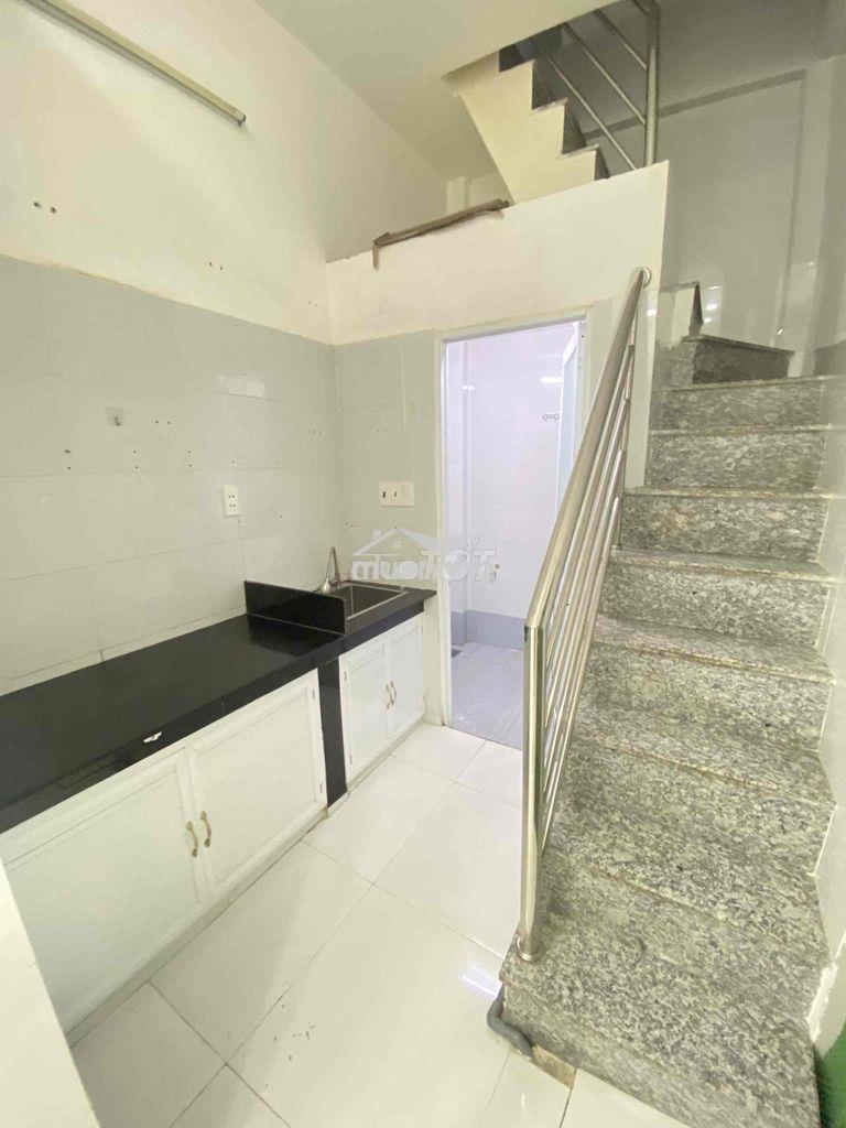 Nhà cho thuê 2pn 3 vệ sinh quận 8 - 2