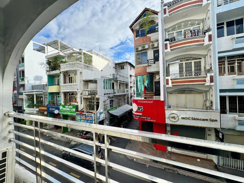 Căn hộ cửa sổ bancon full nội thất ngay trần minh quyền - đường 3/2 đối diện việt nam quốc tự & nhà hát hòa bình - 2