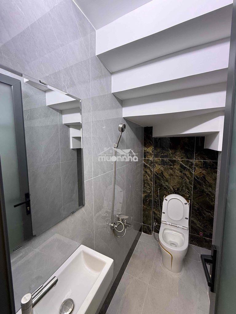 Nhà mới 5 tầng thiết kế hiện đại full nội thất - 4