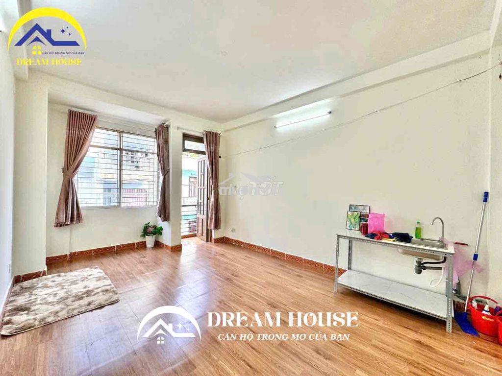 Cho thuê phòng ban công siêu thoáng sẵn nội thất ngay ngã tư bốn xa - 3