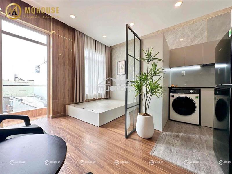 Phòng trọ bancol cực thoáng mát ngay cộng hòa gần etown hvhk