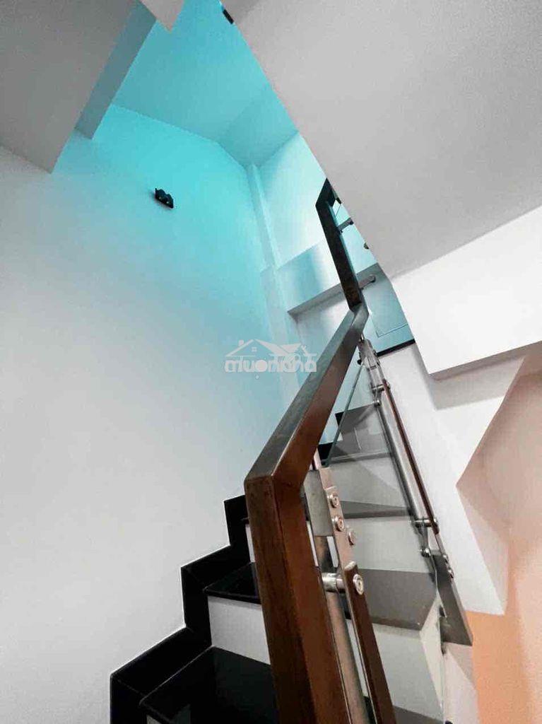 Cho thuê nhà ở và làm vp mặt hẻm cách quang trung 1 căn nhà - 3