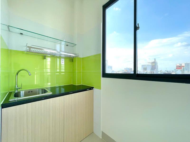 Phòng mới cửa sổ trời bancon thoáng full nội thất giá tốt bùi đình túy gần ngã tư hàng xanh và các đh lớn - 4