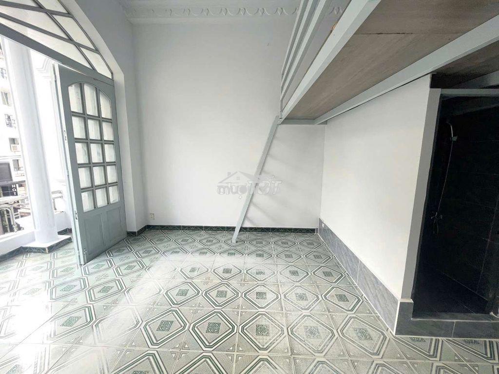Phòng gác thoáng mát gần công viên làng hoa - 2