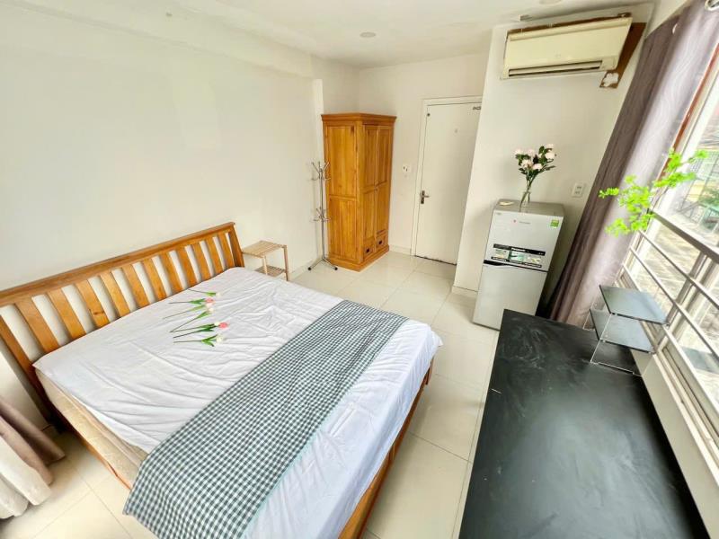Trọ giá rẻ bình thạnh - ban công thoáng mát - có máy lạnh - nguyễn cửu vân - gần uef - - 2