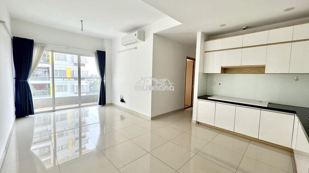 Charmington - cho thuê 2 phòng ngủ 2 toilet căn góc cơ bản 17tr - 2