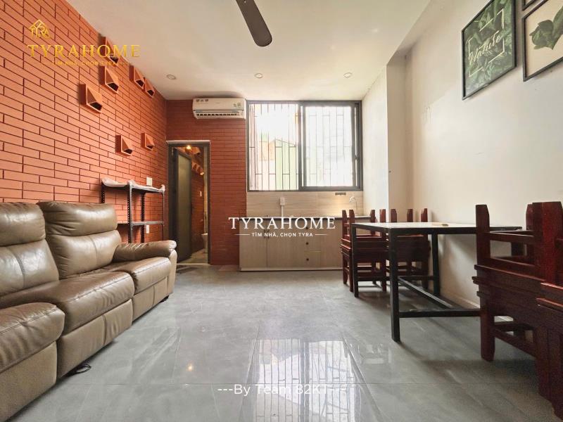 Nhà mới 1pn tách bếp - rộng rãi - ngay trung tâm di chuyển các quận