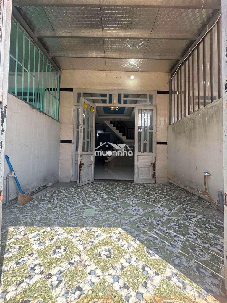 Bán nhà (3,5x15), trệt, 1 lầu, 2pn, đường 3m, trung đông 12, hóc môn