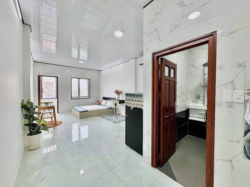 Căn hộ studio tách bếp, 35m2, full nội thất, thang máy, đường thoại ngọc hầu