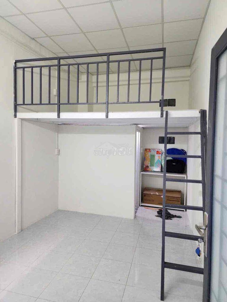Phòng trọ có gác lửng cách đh văn lang 500m