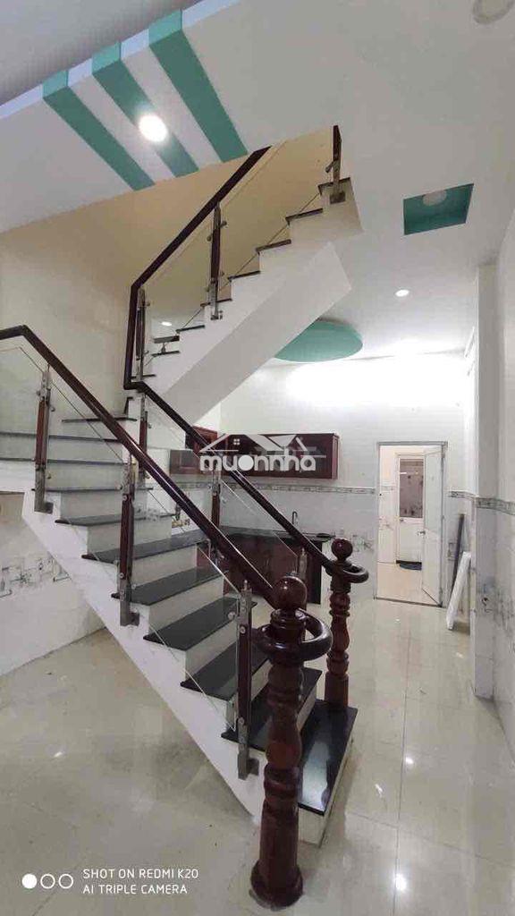 Cho thuê nhà 4x18m, 1 lầu, 3pn, hẻm 3m thông, sát kdc an sương, q12 - 3