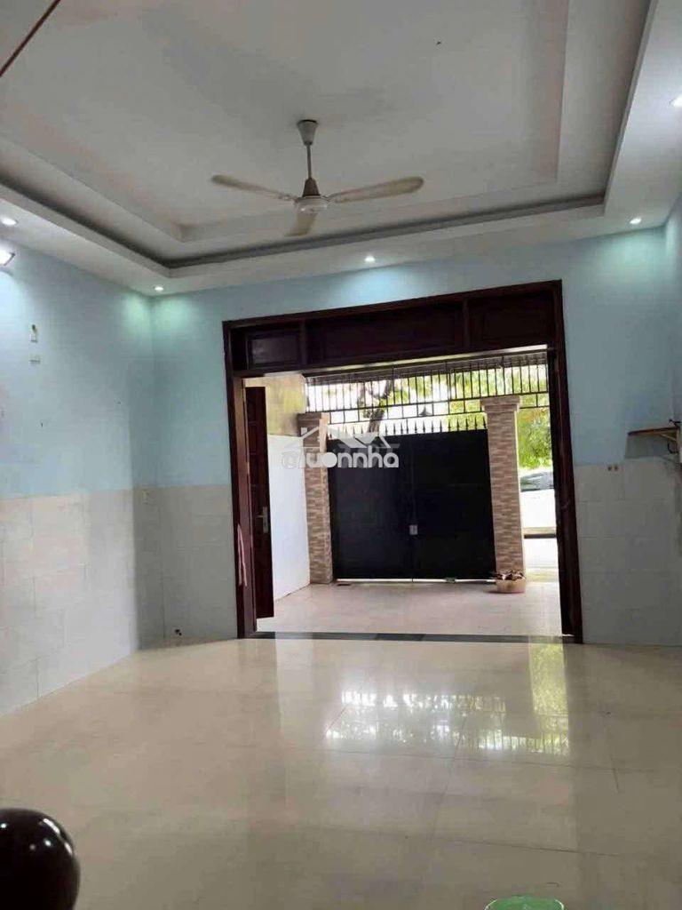 Cho thuê nhà 5x25 - 1 lầu -2pn -2wc đường xe hoi tới nhà - 4
