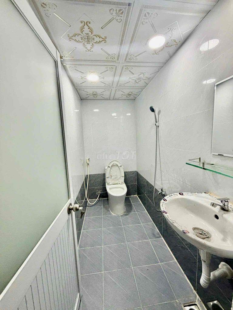 Nhà mới xây nguyên căn hẻm 1135 huỳnh tấn phát giá 6,5 tr - 4