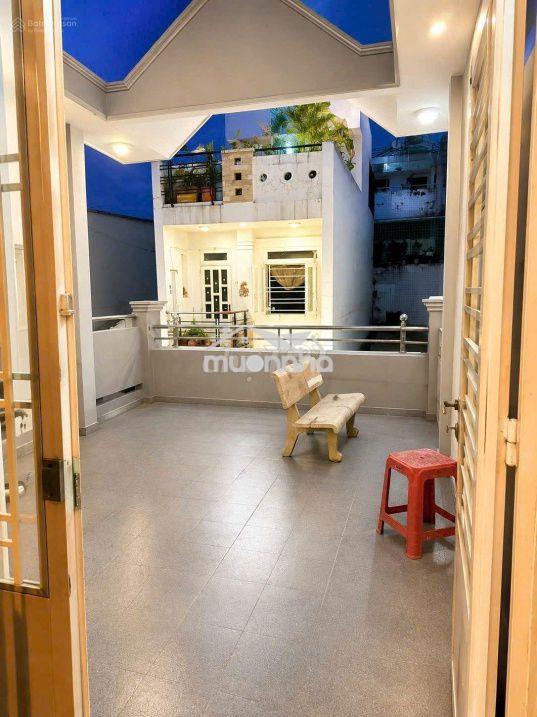 Cho thuê nhà đường phú thọ hoà 4 x 12 m đúc 3,5 tấm 3 pn, 4 wc - 3