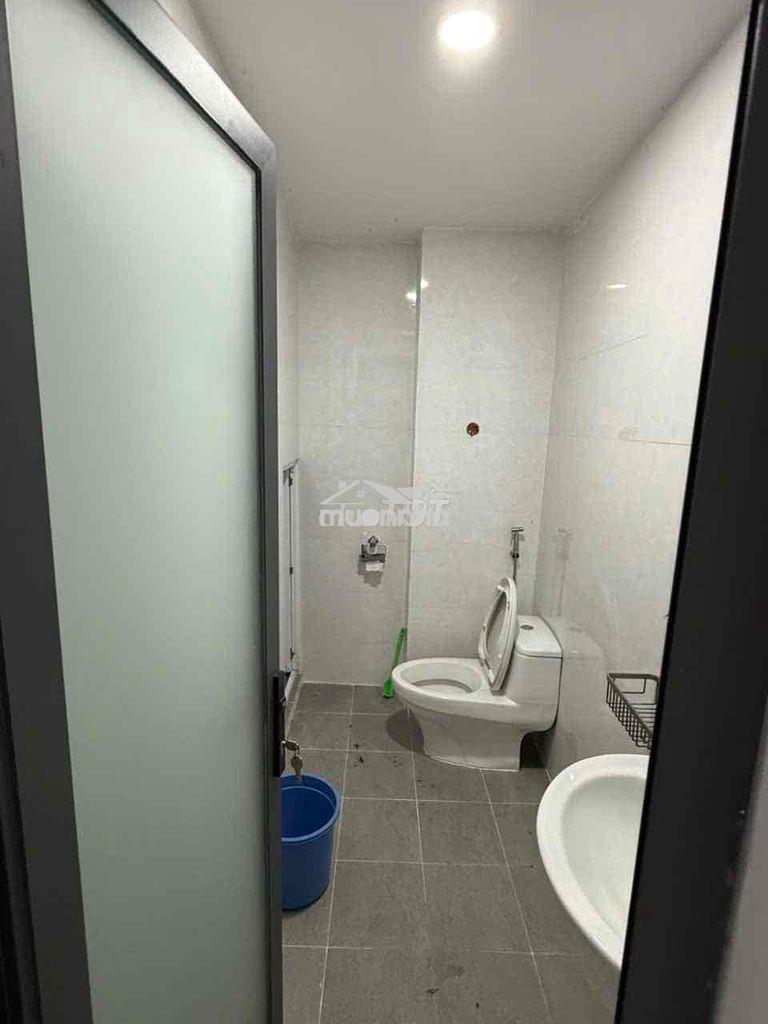 Cho thuê nguyên căn 100m2, 1 trệt+1 lầu, ung văn khiêm - 4