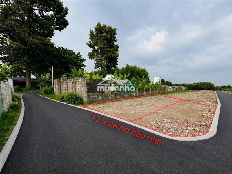 Chủ ngộp cần bán gấp 2 lô đất liền kề gần trạm thu phí bửu long