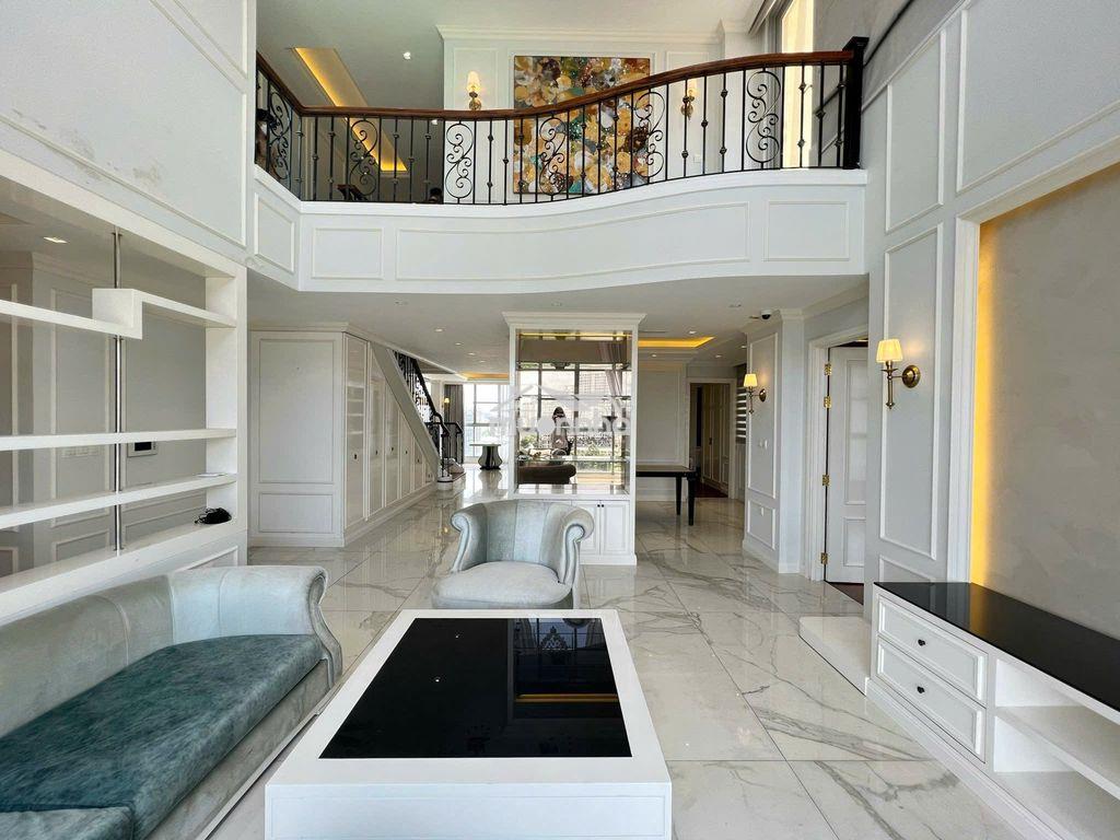 Bán penthouse starhill- 306m2- 4pn- 4wc- nhà đẹp- giá 26,5 tỷ- sổ hồng - 4