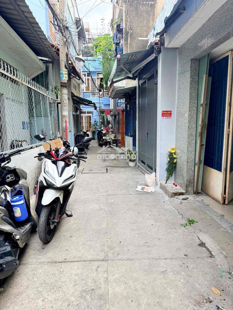 Nhà âu dương lân 2 tầng sát mặt tiền đúc thật - 2