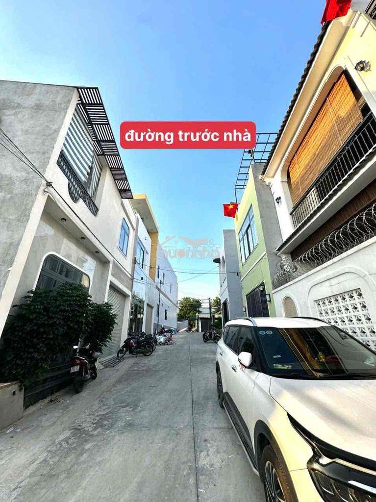 Bán nhà lầu mới 100% tại trung tâm trảng dài, có nội thất, sổ thổ cư