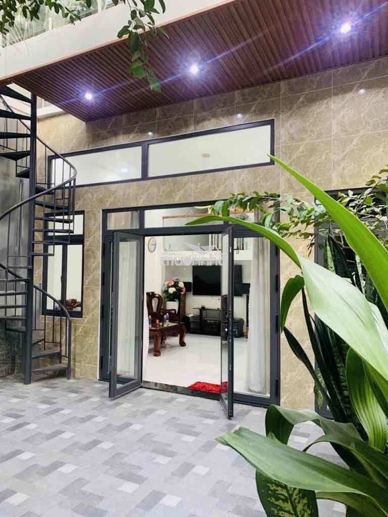 Nhà mới tiềm năng, nở hậu - cmt8 - 4.5x18(67/93m2), 4tầng - nhỉnh 8tỷ - 2
