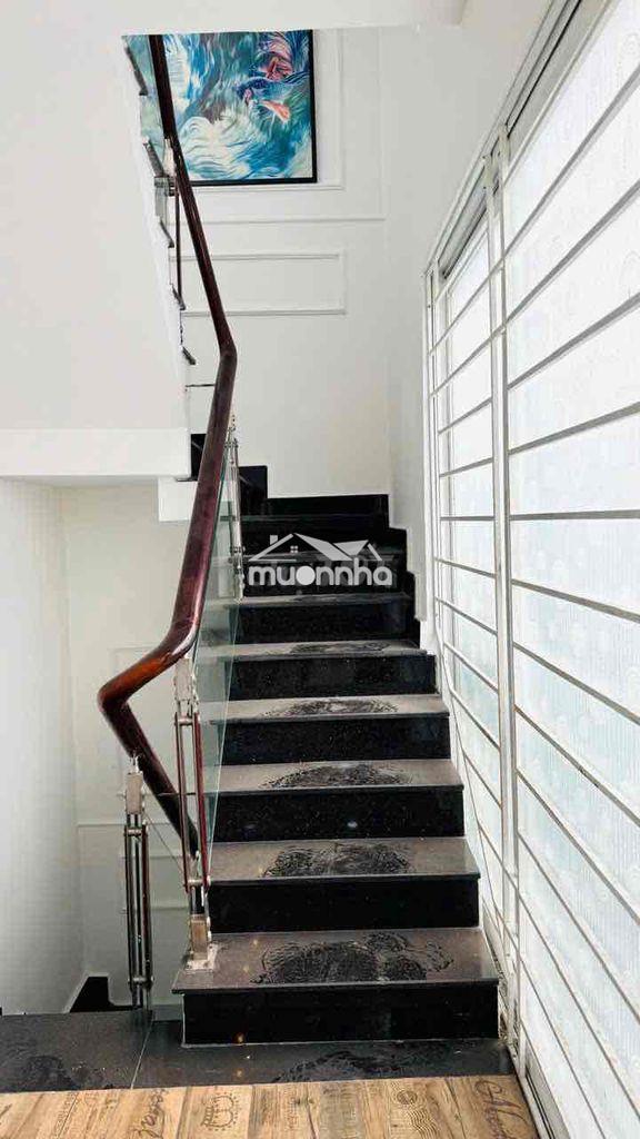 Nhà 3 phòng ngủ 8x5 lê hồng phong. sát mặt tiền - 4