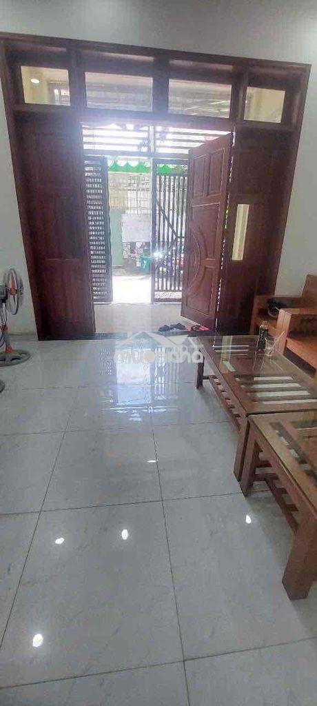 Bán nhà tx 22 q12 dt 53,7 m 2 lầus 4p ngu giá 4ty750 tl - 4