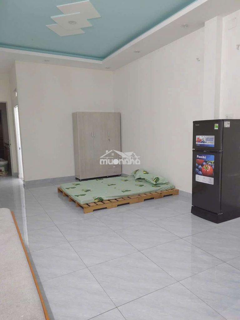 Phòng sutio tách bếp bancol gò vấp - 2
