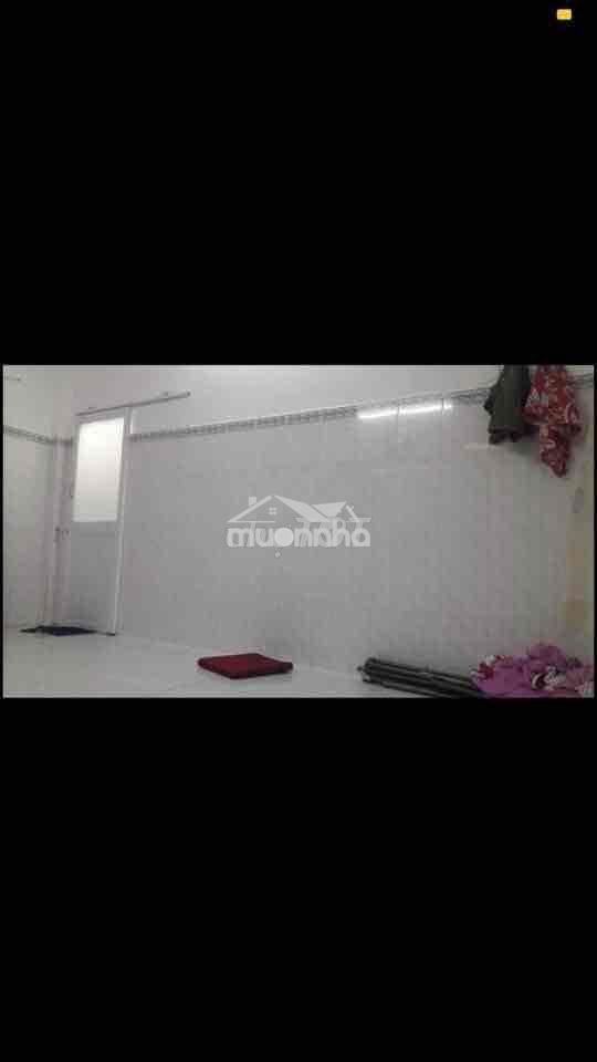 Nhà trọ quận 8 cao lỗ sạch sẽ có máy lạnh có sẵn - 3