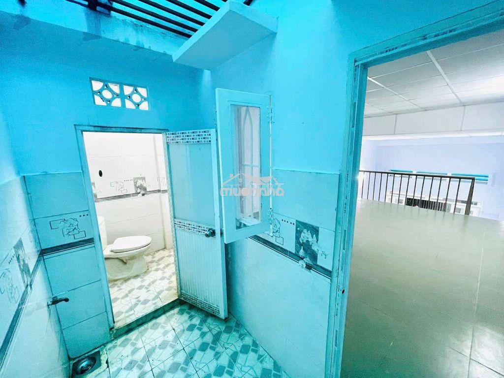 Cho thuê nhà gác lửng 4,2x11m – 2wc, có sân phơi – 6tr/tháng - 3
