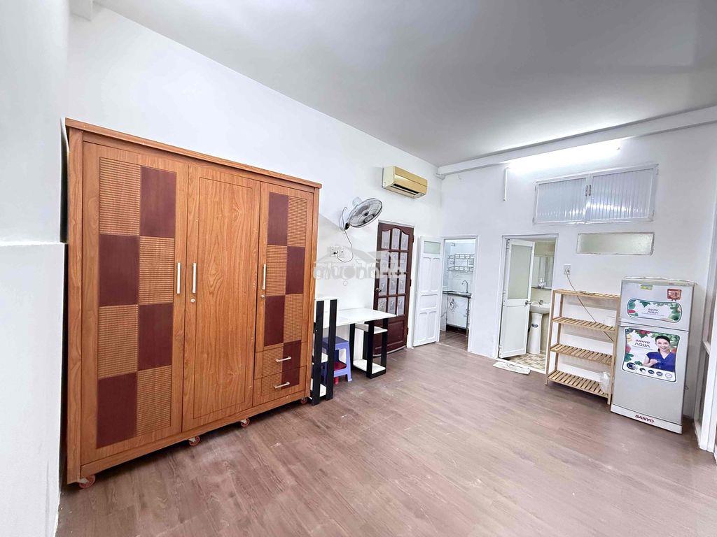 Cho thuê phòng trọ 30m² cmt8 q10 - full nội thất, 2pn, bếp tách riêng - 2