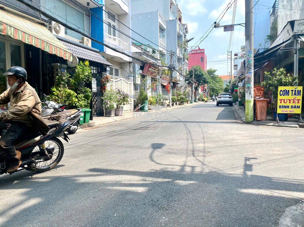 Nhà thuê 10x30m.cấp 4.hẻm 10m lũy bán bích.gía:35tr - 2