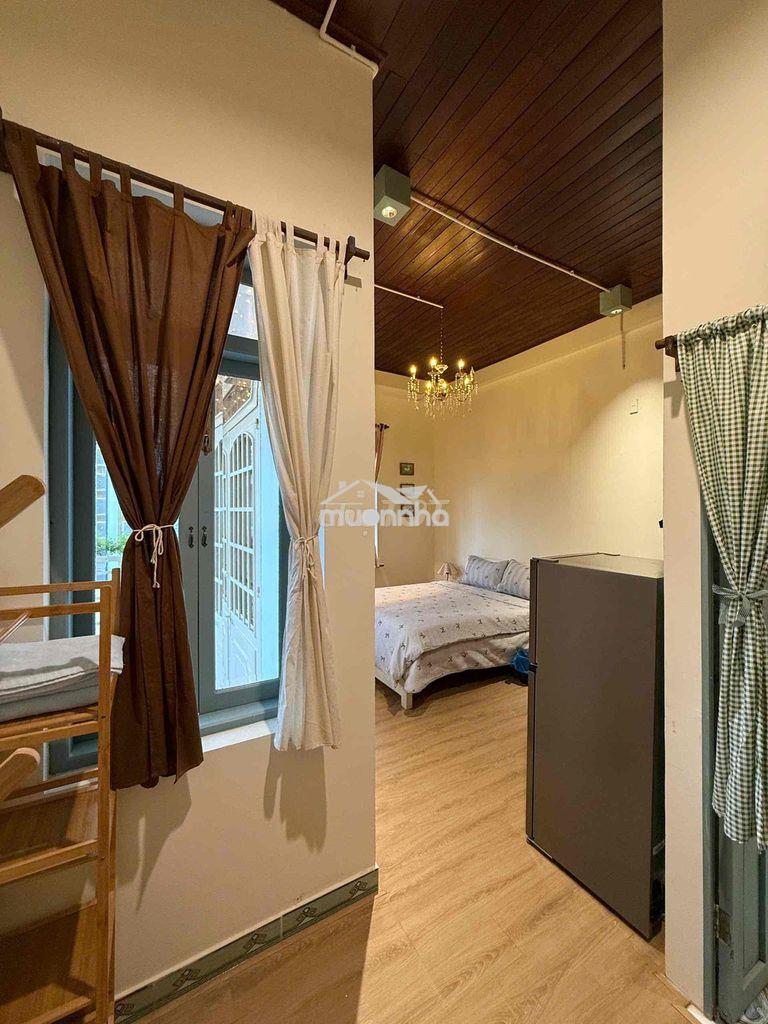 Căn hộ ban công đường lê lợi
