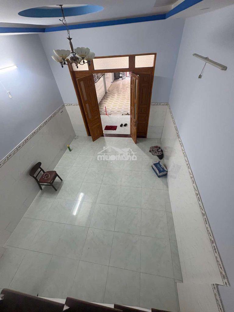 Nhà lầu đường xe hơi sân xe hơi gần cong an phường tân bình - 4