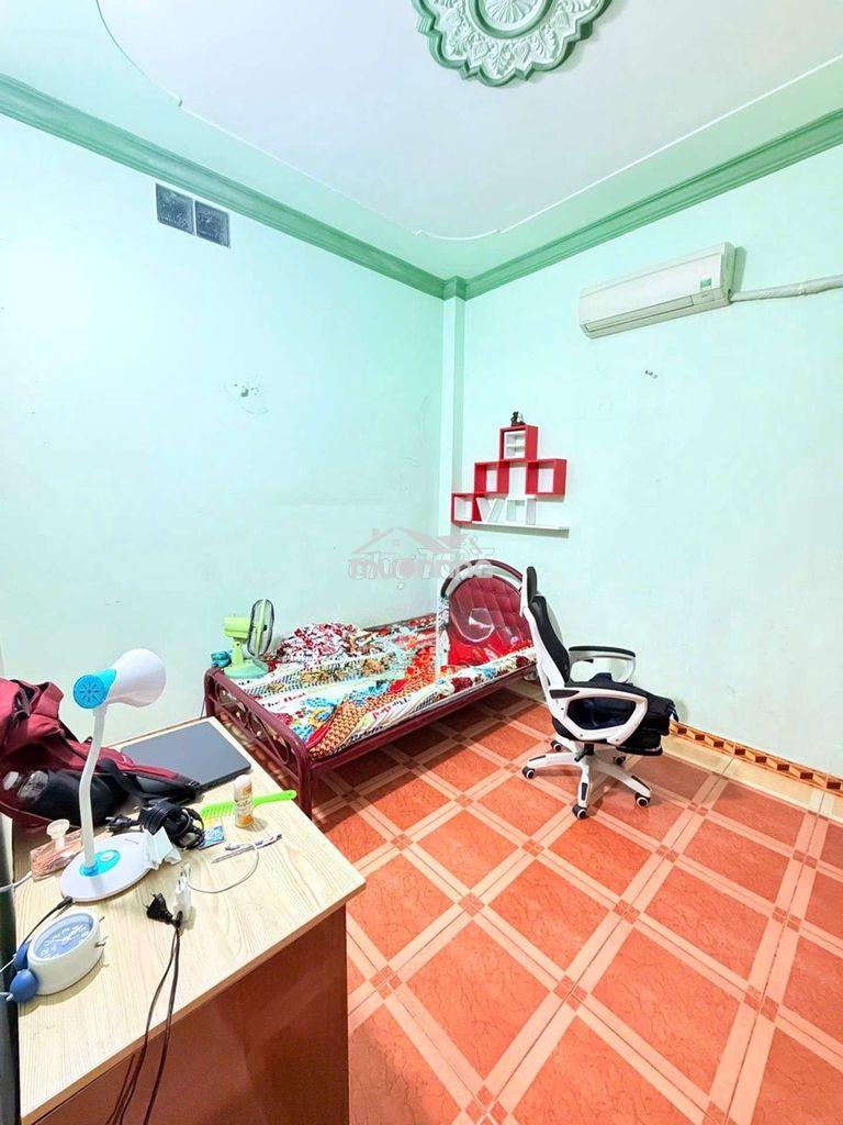 🏡 Gần sân bay sát mặt tiền – hơn 70m² – 3 tầng – 4pn– chỉ hơn 6 tỷ - 4