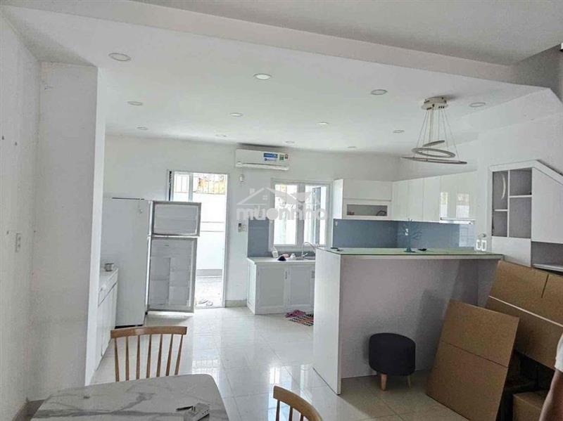 Nhà phú mỹ , thủ dầu một 6x22m. 1 trệt 1 lầu 3pn sẵn nội thất