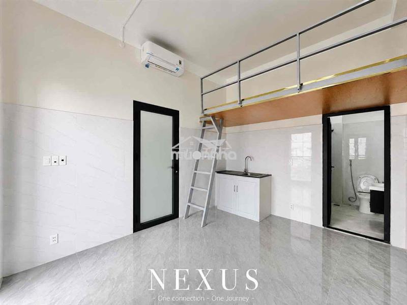 Gác cửa ban công mới xây 100%_nguyễn văn khối p8 qgv_thang máy, hầm xe