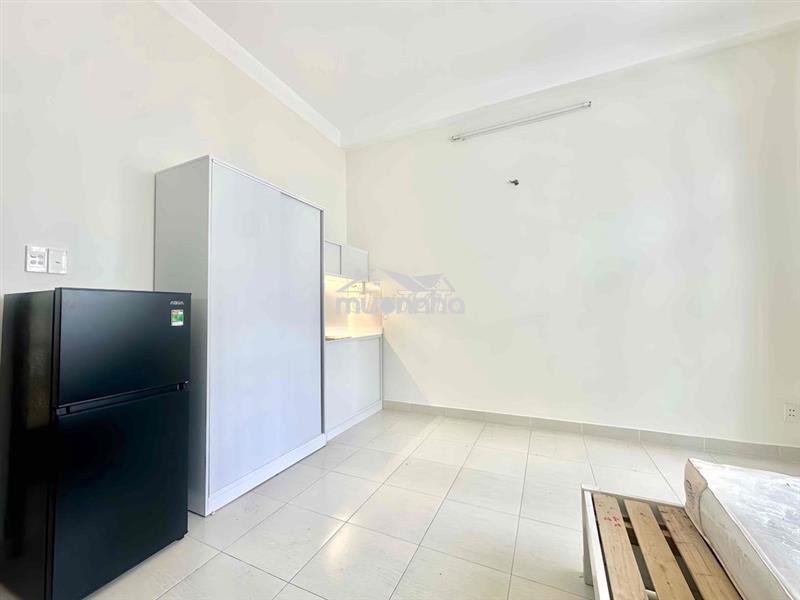 Chdv mặt tiền kdc phú mỹ full nt lầu 2 cửa sổ trời thoáng mát