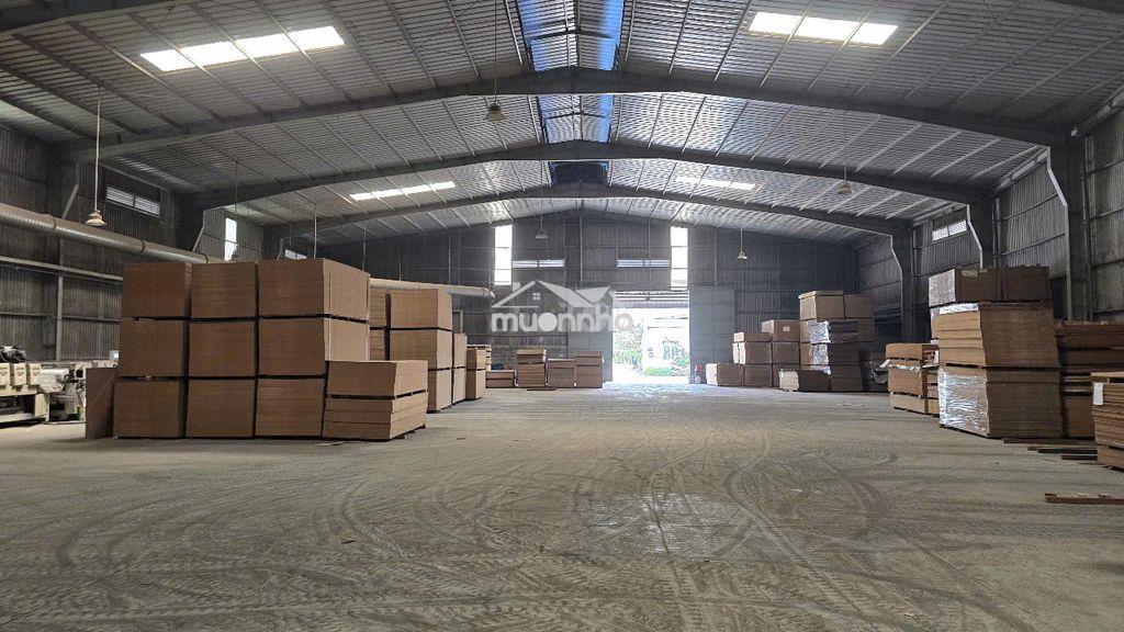 Cho thuê 2400m2 xưởng vĩnh tân ,tân uyên ,giá : 160 triệu, đường cont - 4